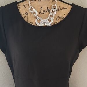 Ann Taylor Classic Black Women's Scoop Neck Top - Black